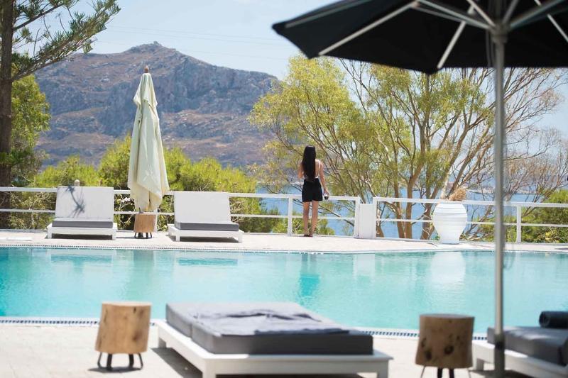 Akra Morea Hotel & Residences Монемвазия Экстерьер фото
