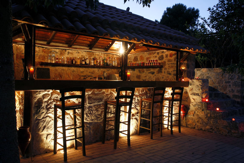 Akra Morea Hotel & Residences Монемвазия Экстерьер фото